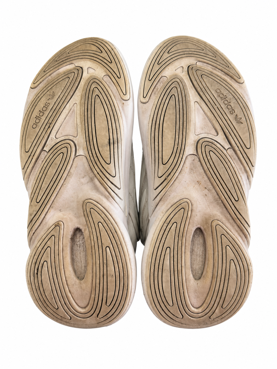 Adidas OZWEEGO Celox – USED